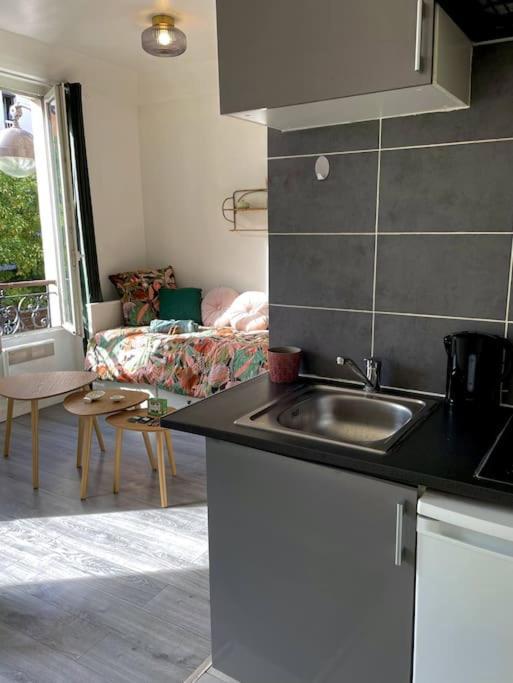 Charming Bright Sunny Studio Near Canal St Martin Paryż Zewnętrze zdjęcie